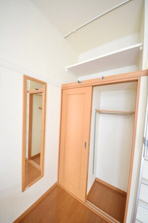 レオパレスブルースカイ 阿久和の物件内観写真